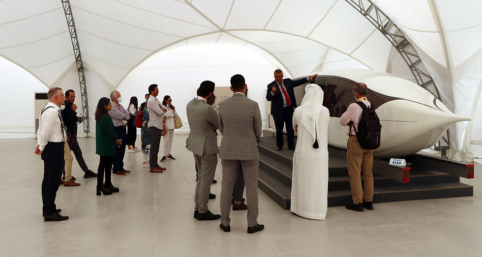 Colombian reps exploring uFlash model in demo pavilion
