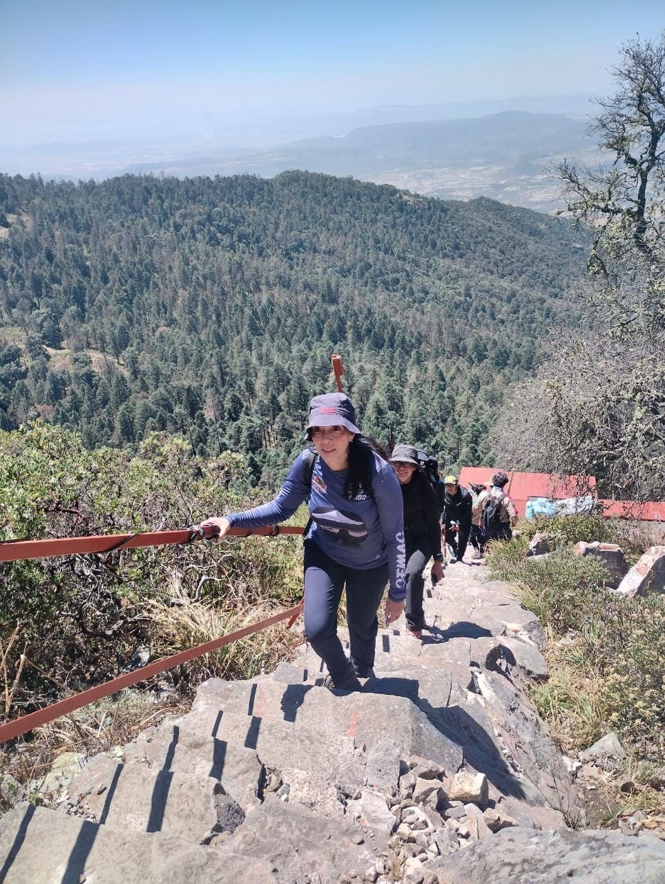 Último tramo a la cima cerca de las 13hrs