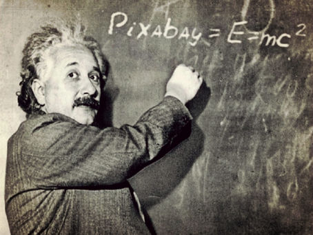 ¿EINSTEIN CREÓ UNA NUEVA MATEMÁTICA?