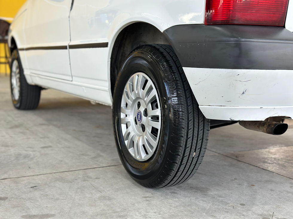 Miniatura: UNO 1.0 MILLE ECONOMY 2013