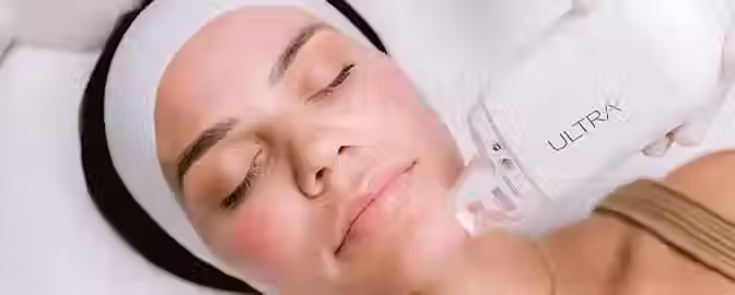 Woman getting Ultra on her face