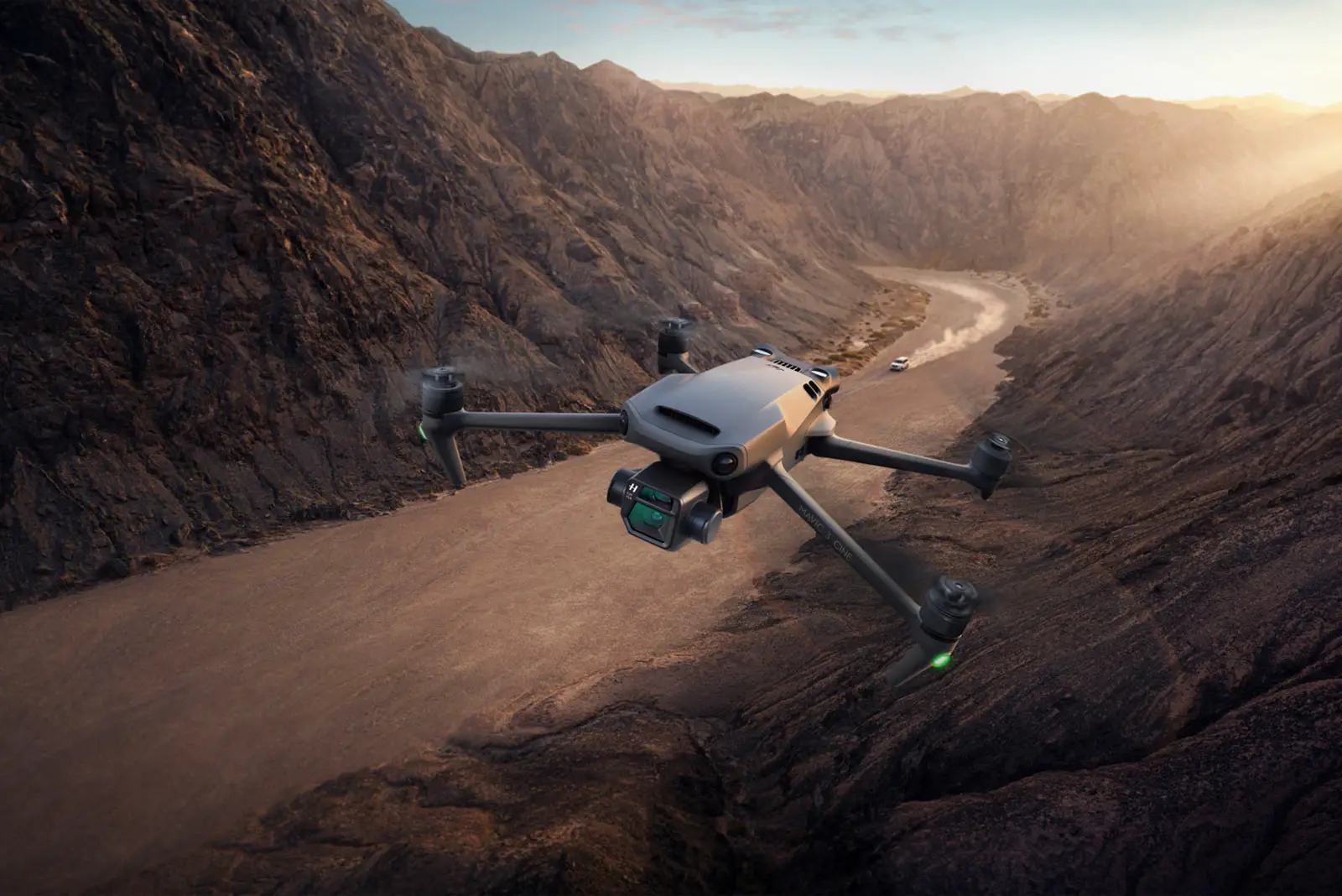 DJI-Mavic-3-drone-flying-in-the-desert-1.webp