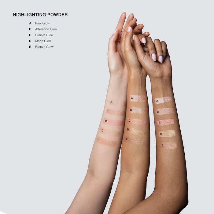 Thumbnail: Bobbi Brown Highlighting Powder