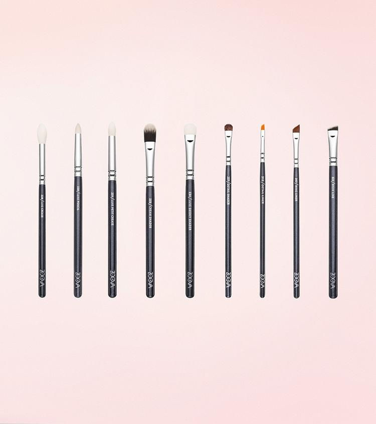 Thumbnail: ZOEVA Makeup Artist Zoe Bag Professional Brush Set