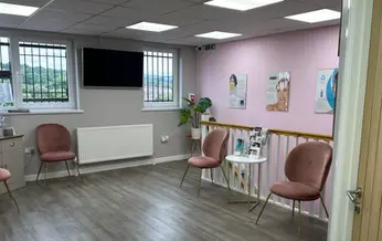 Peppermint Clinic upstairs waiting area image