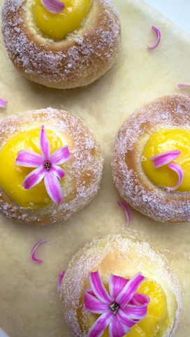 SOLSKENSBULLAR / SUNSHINE BUNS