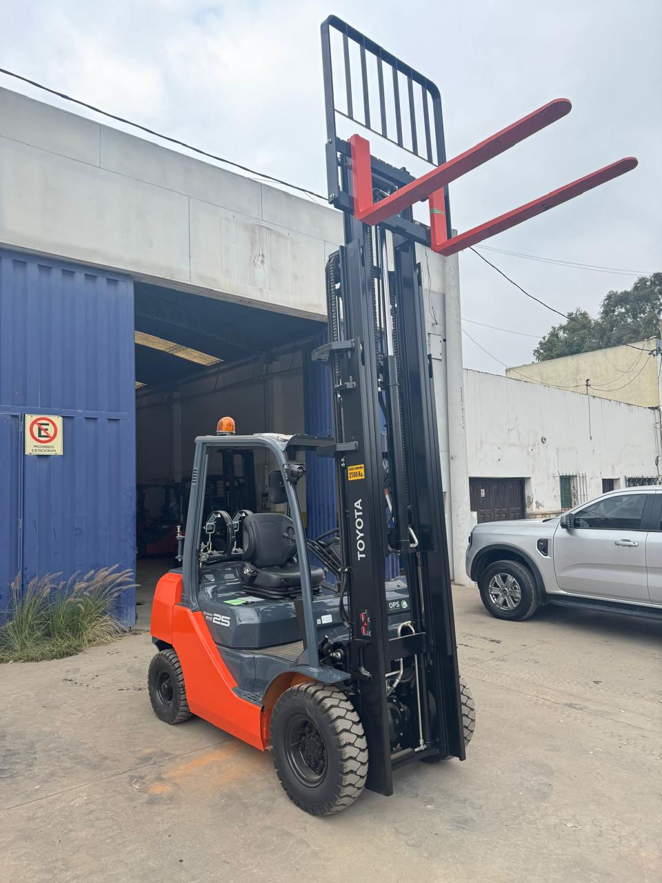 Autoelevador Toyota 8FG25 FSV6000 NUEVO - NORTMEQ (02).jpg