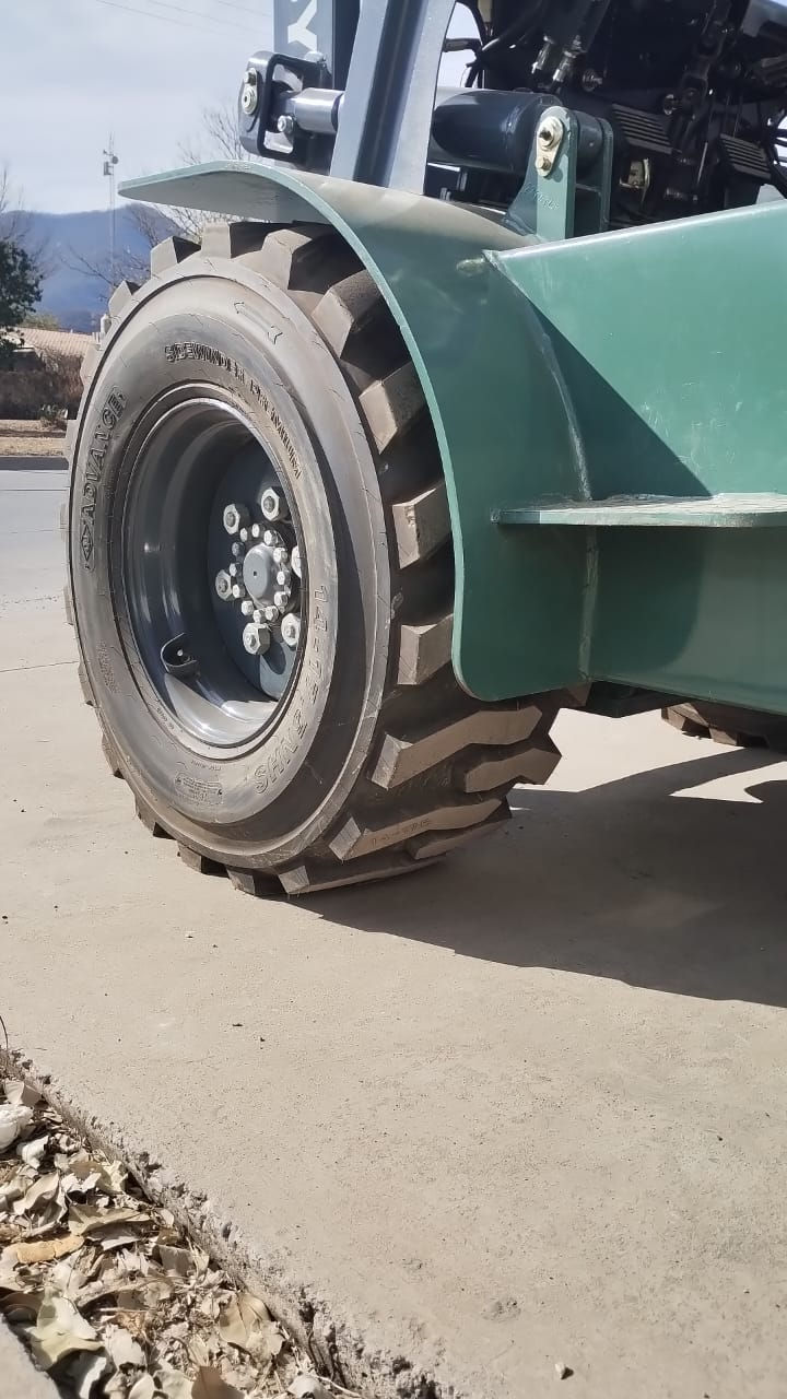 AUTOELEVADOR - BRUMBY -BFR35 07.jpeg