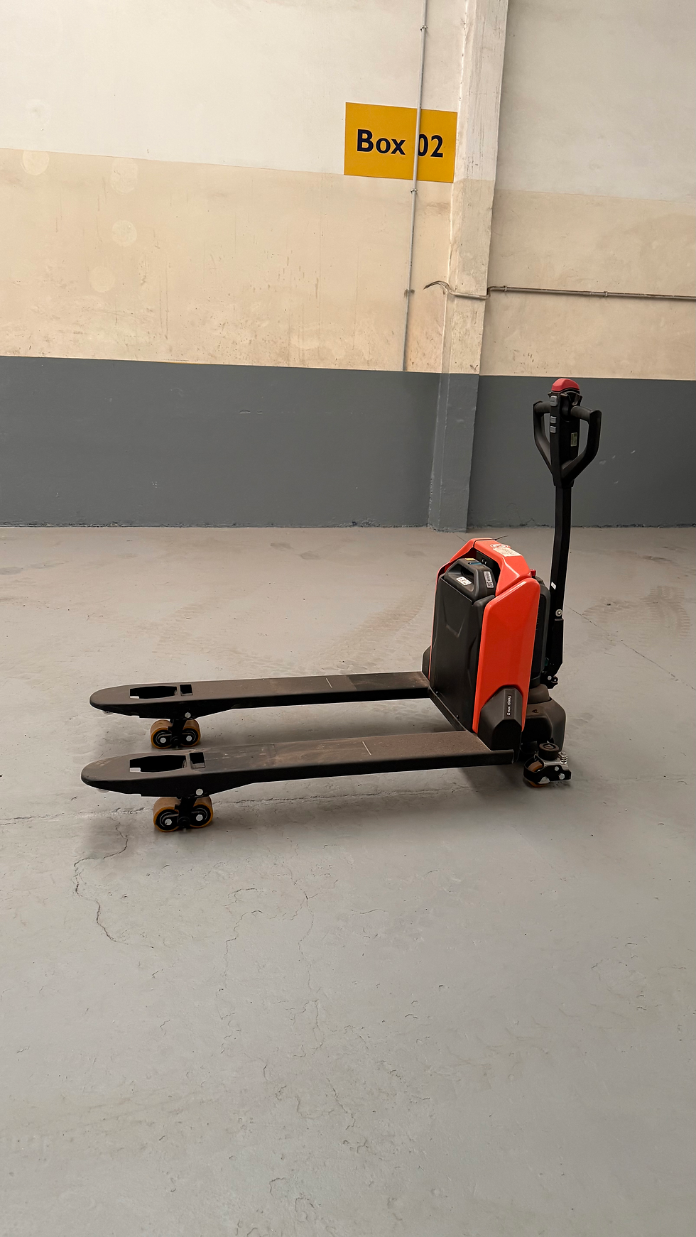 Transpaleta - BT - LHE150 01.HEIC