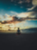 woman-beach_HLYACOEJY3.jpg