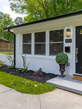 Changing Outside Spaces: The Art of Landscape Layout