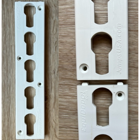 Assembly of keyhole tracks