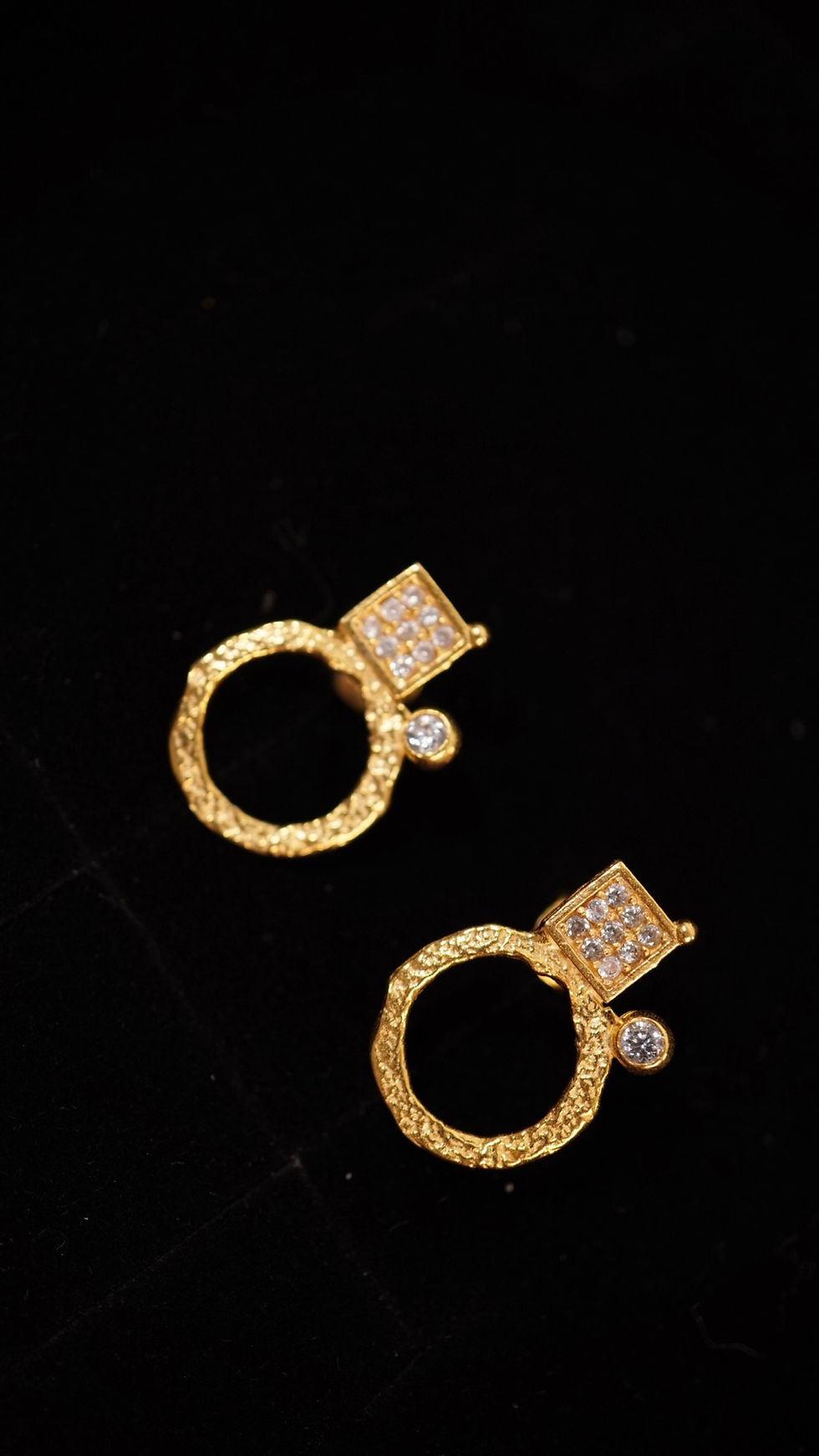 Küçük resim: Nine Dots Küpe