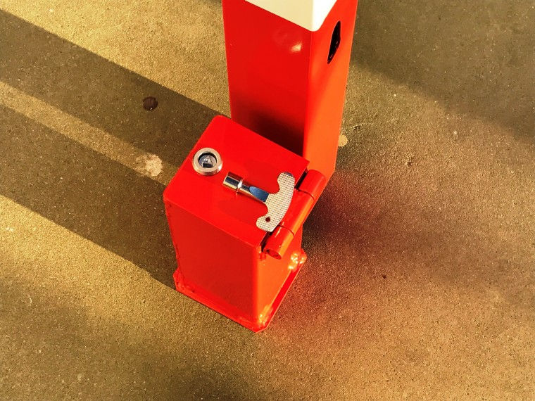 Miniatura: BOLARDO MOD. PARKING DESMONTABLE - Ref. 6914
