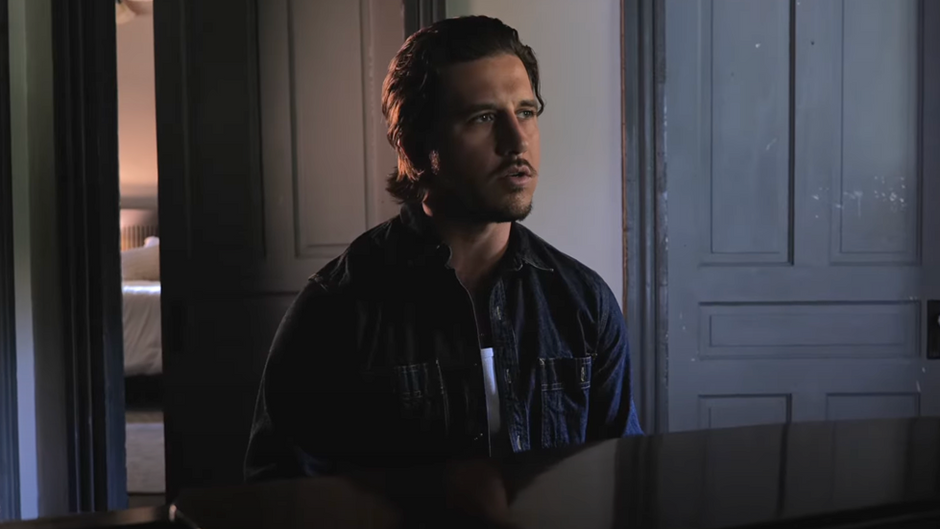 Watch Now: Carson Beyer Debuts “Reason To Stay” Music Video [Exclusive]