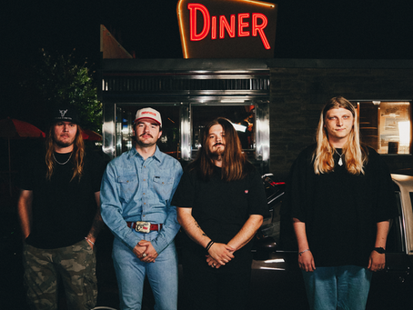 Dexter and The Moonrocks Bring Country Grunge Roaring to 'Life on Friends That I Don’t Like'