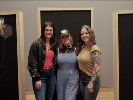 Ashland Craft Delivers Pure Girl-Powered Magic with “Yard Sale” Featuring Ashley McBryde and Mae Estes