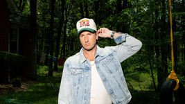 Russell Dickerson Finds His True Spotlight with “Famous Back Home”