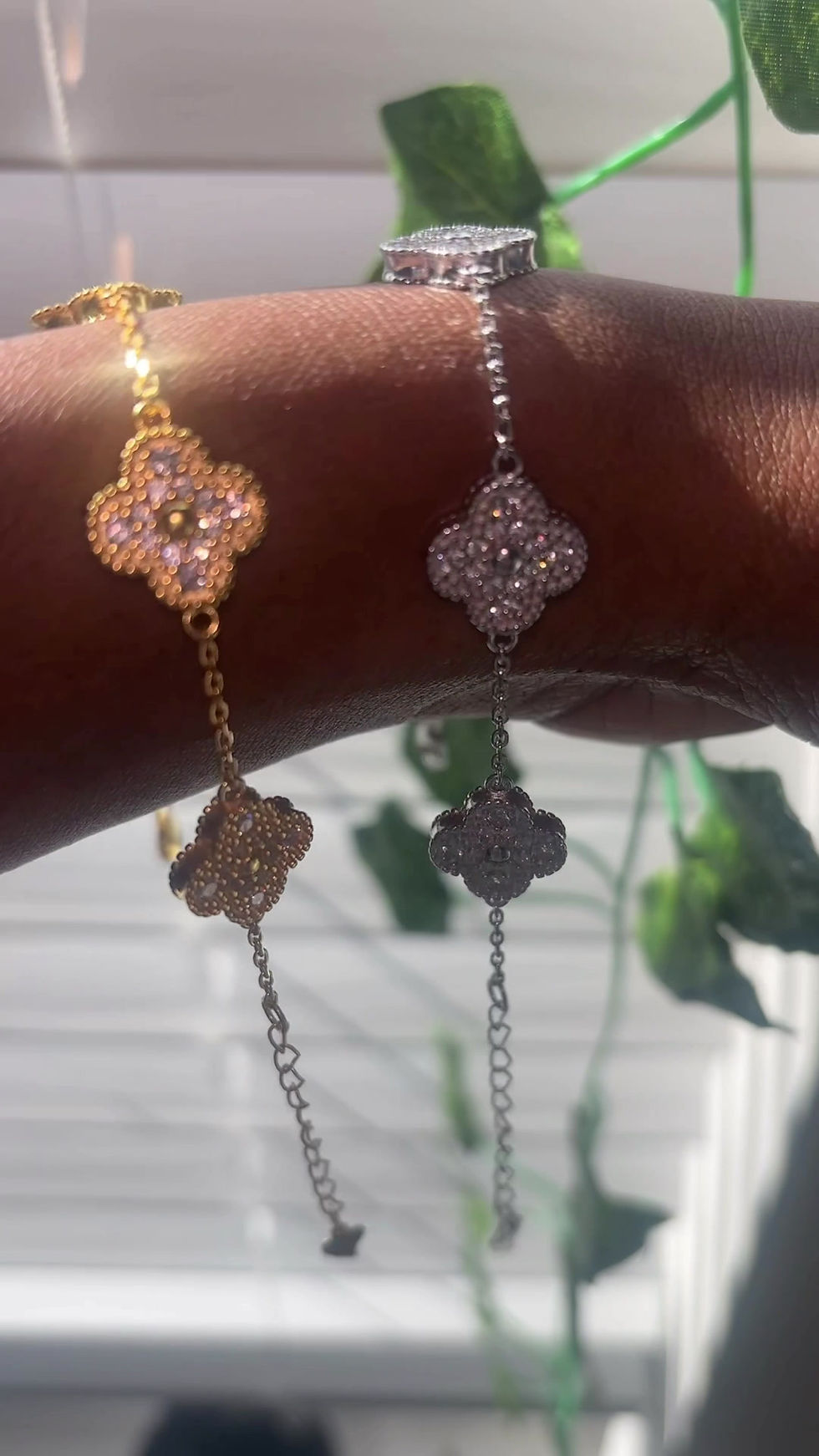 Thumbnail: Unisex Van Cleef