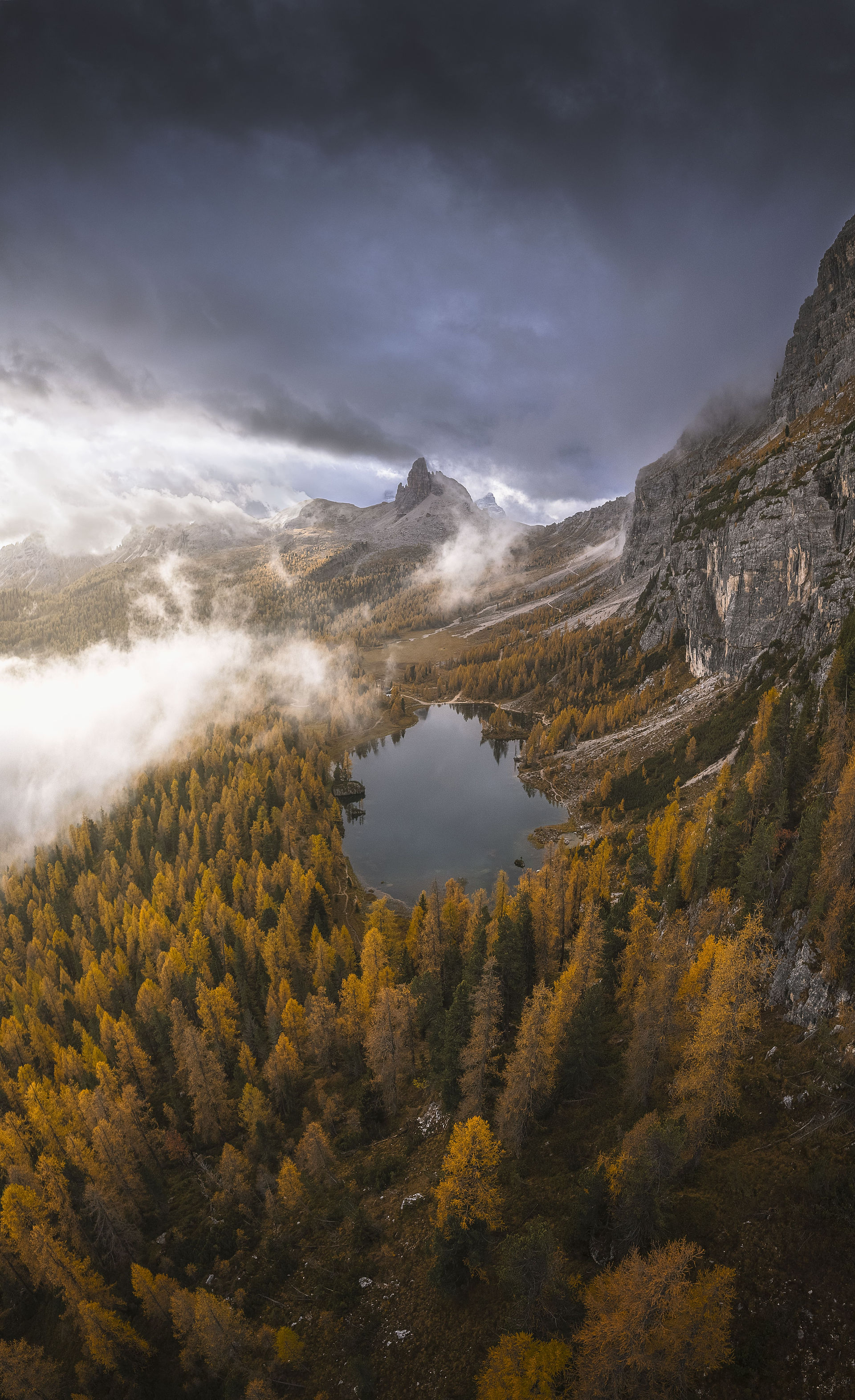 lago federa at sunrise in the dolomites