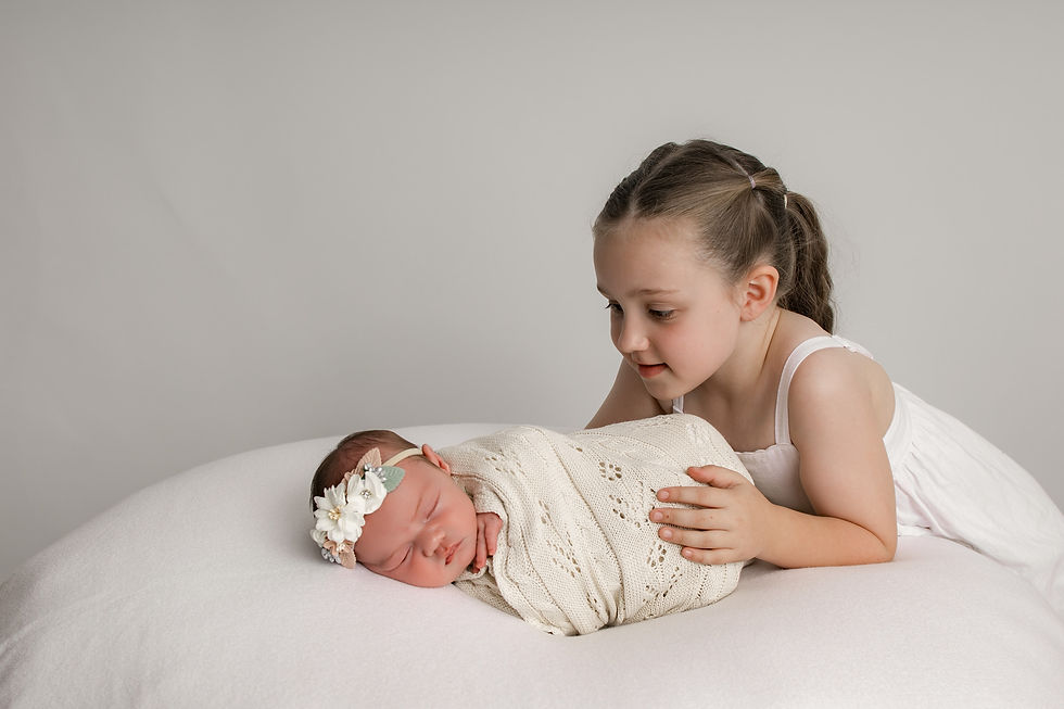 Newborn family maternity photography Western Suburbs Melbourne Werribee, Bacchus Marsh Eynesbury, Sunbury, Melton