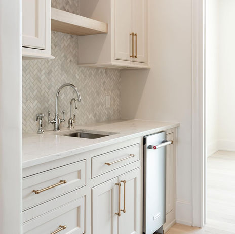 wet bar - herringbone mini glass tiles - coburn design.jpg