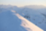 Skitour-in-Tirol-mit-Blick-auf-das-Bergpanorama-im-Brixental©mathaeusgartner