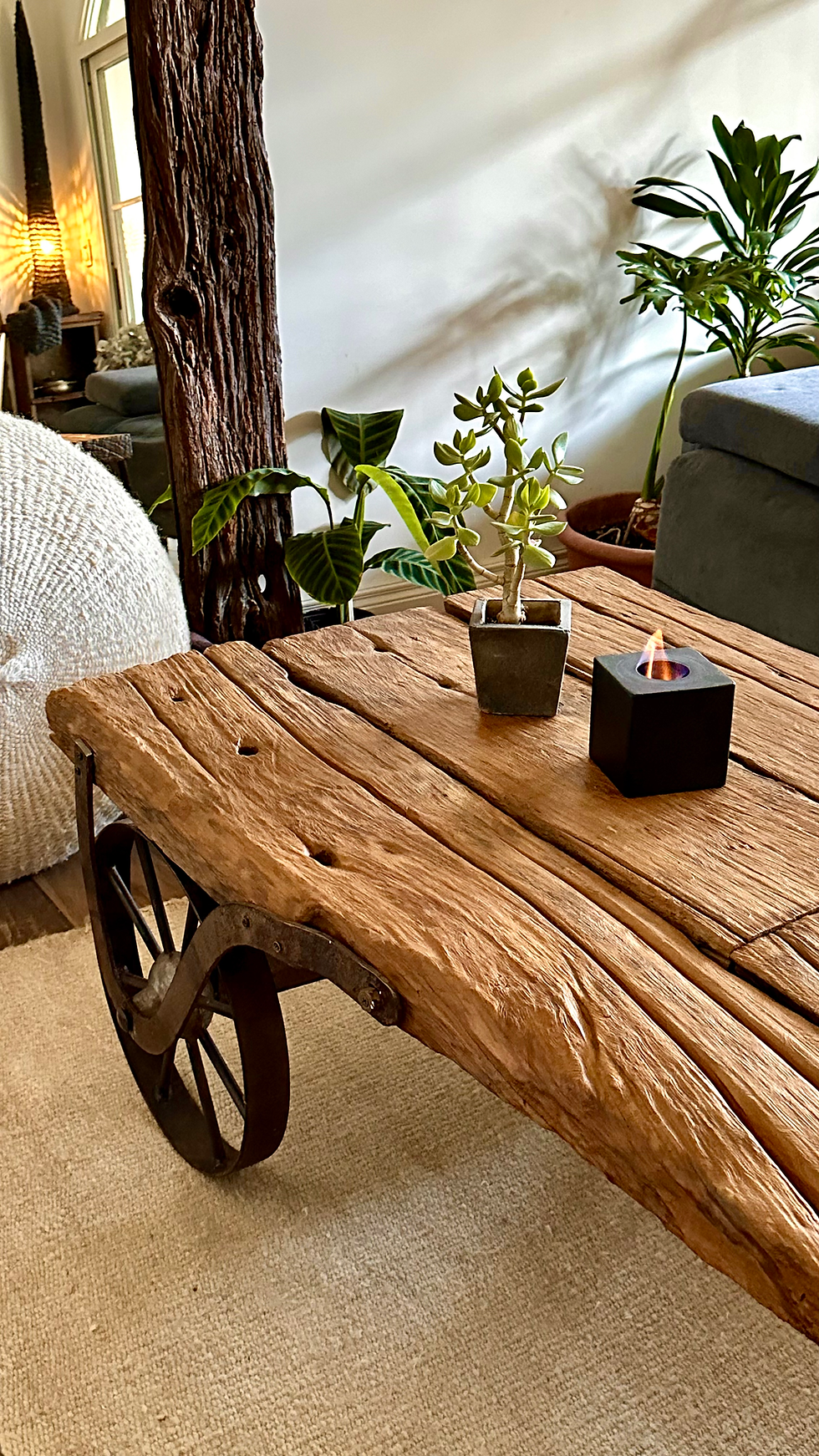 Miniatura: MESA BAJA LAPACHO CARRETILLA 175