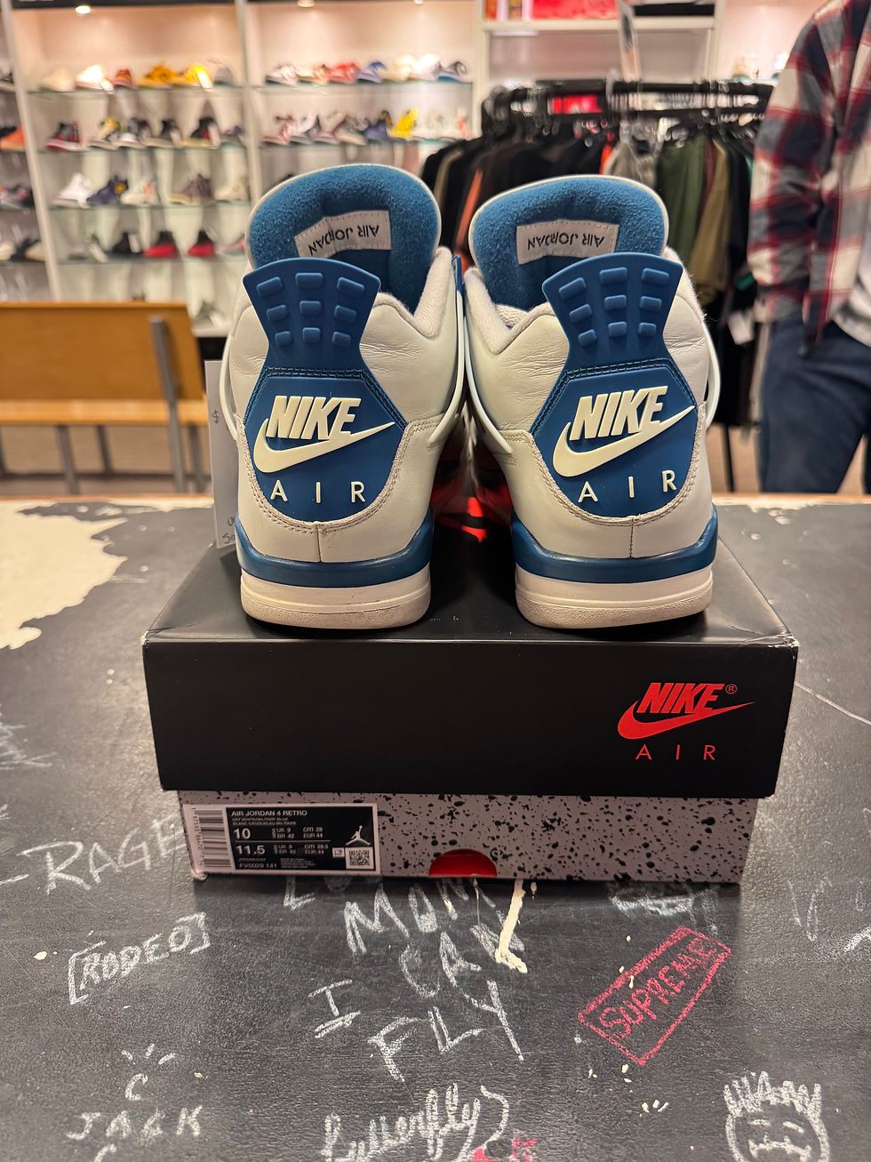 Thumbnail: USED Jordan 4 “Military Blue” size 10