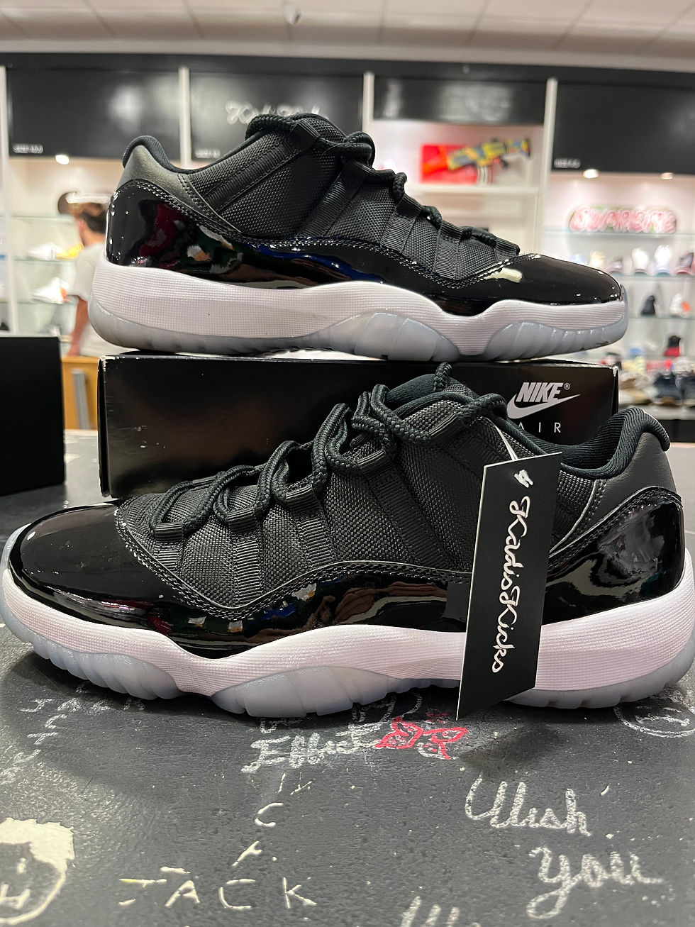 Thumbnail: USED Jordan 11 Low “Space Jam” size 10