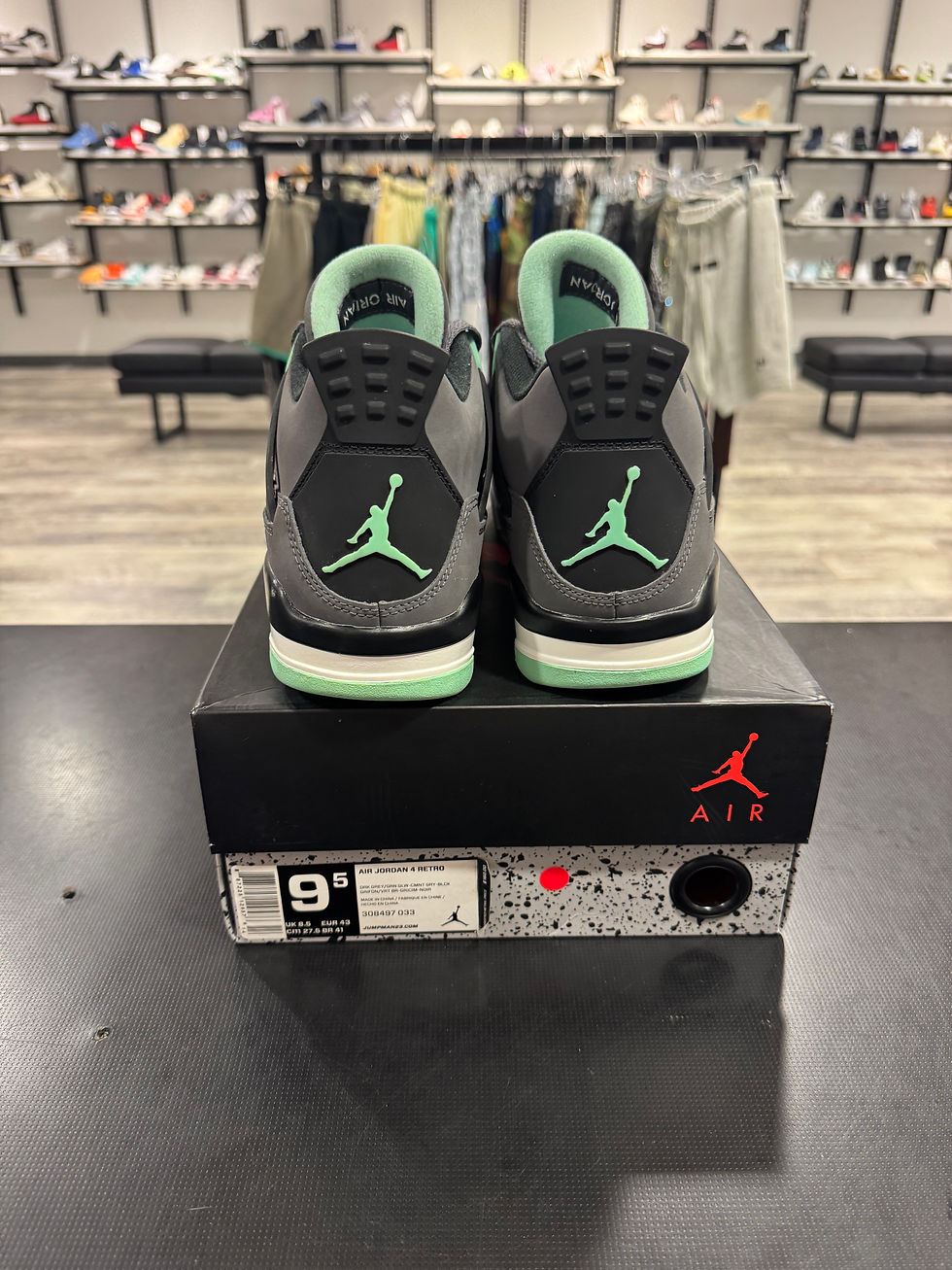 Thumbnail: USED Jordan 4 “Green Glow” size 9.5