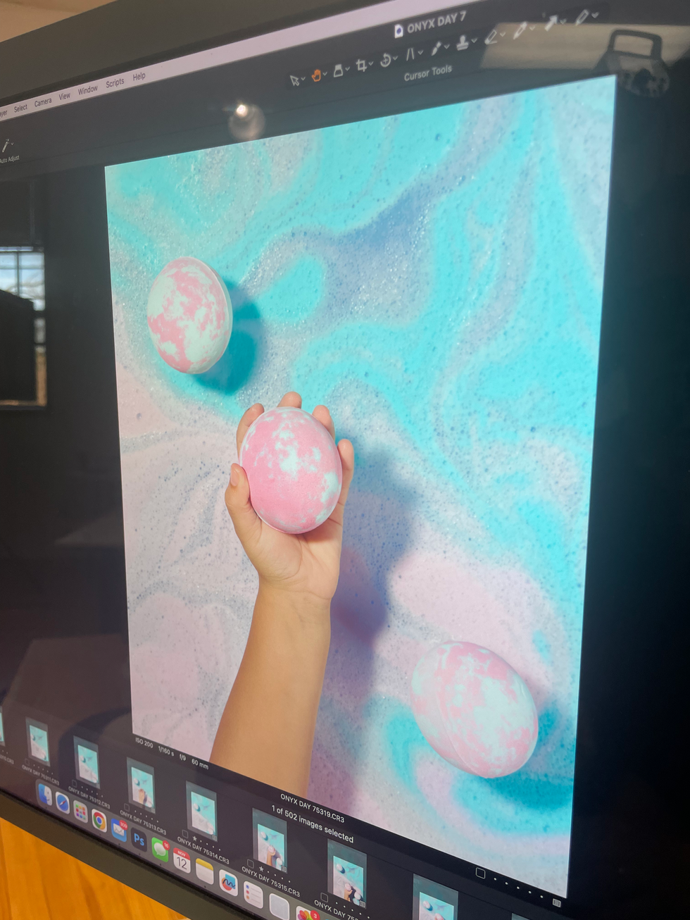 Kid Bath Bomb_Monitor.HEIC