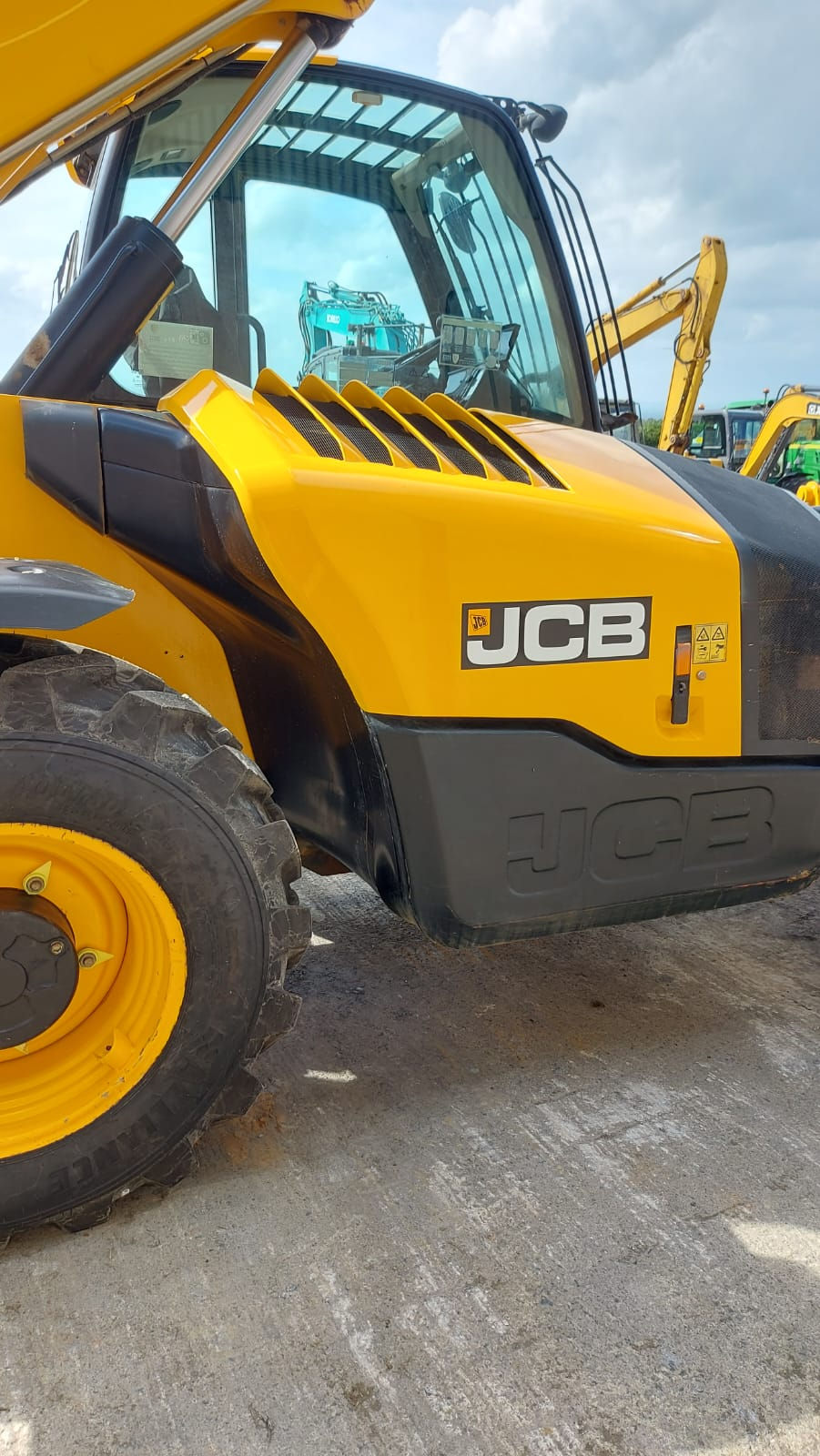 Thumbnail: 2020 JCB 540-140