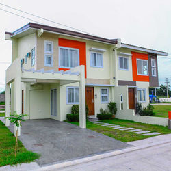 Hausland-Mansfield-Scarlet