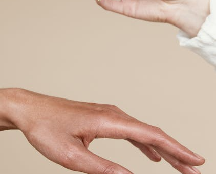 Brighten Your Skin Naturally with Dermatologist-Approved Niacinamide