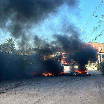 Moradores de Pasto de Fora protestam novamente em frente à Intermarítima em Candeias; assista vídeo