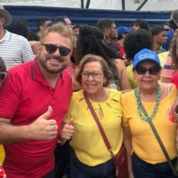 Madre de Deus: Prefeito Dailton Filho participa de manifestação em Salvador contra a PEC da Blindagem