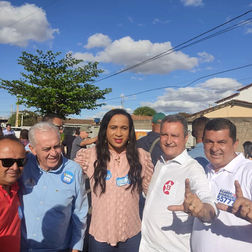 Candidata à Câmara Federal, Luana do Brasil participa de atividade de Lula, Jerônimo, Geraldo e Otto