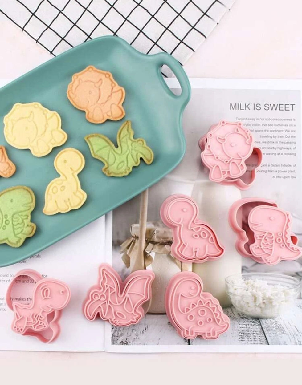 Thumbnail: DINO CUTTERS