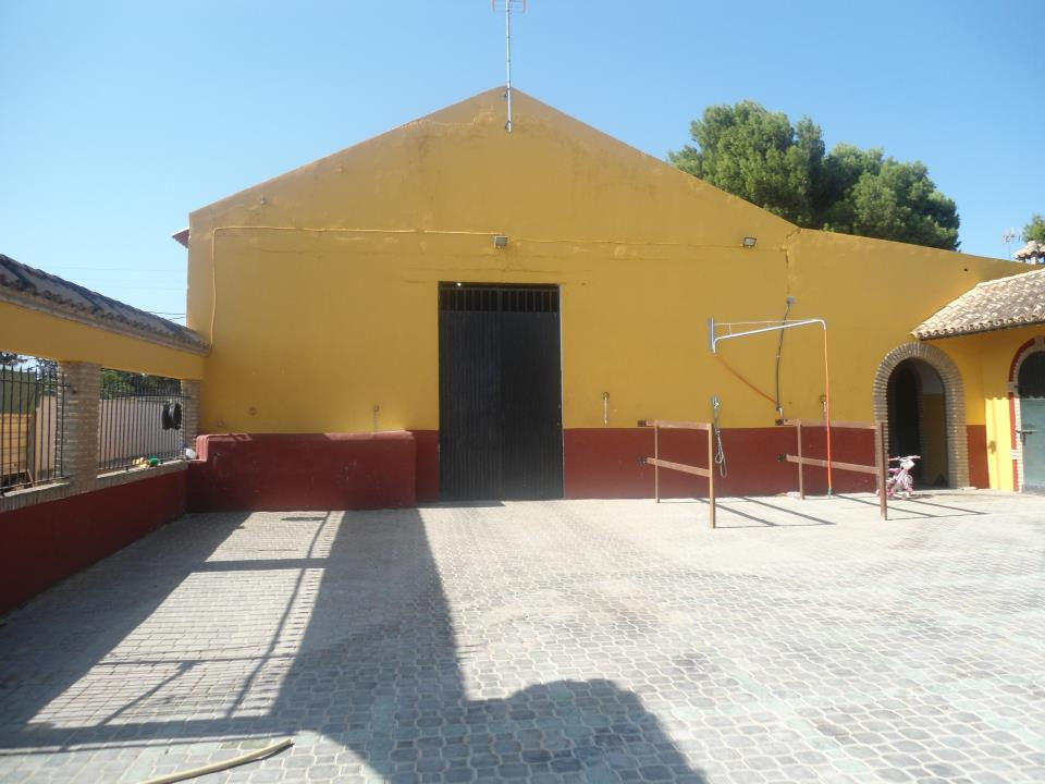 Nave de cuadras (parte posterior)
