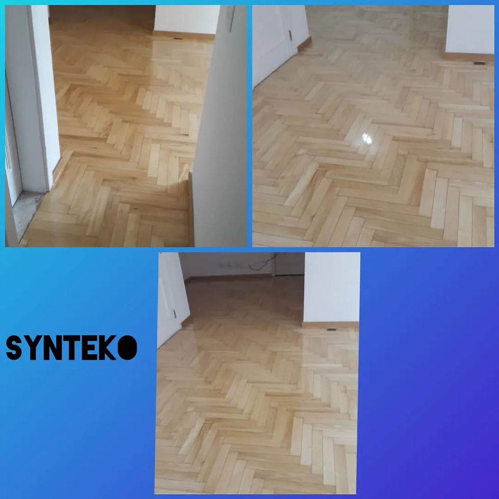 aplicadora de synteko em piso de madeira