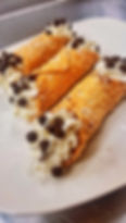3 MINI CANNOLI