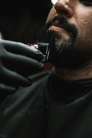 Scenes from an urban barbershop_edited.jpg