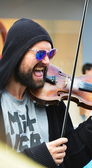 Crazy Violinist.jpg