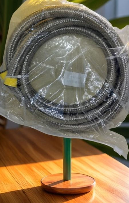 Tuyau en caoutchouc inoxydable AN8-2M - Neuf et emballé