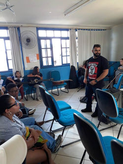 Apresentação Musica (7)