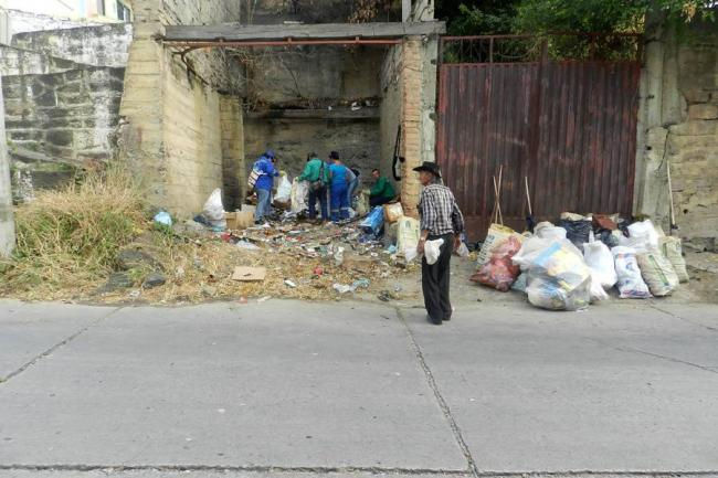jornada_de_limpieza_y_ornato_en_sector_centrico_de_san_gil