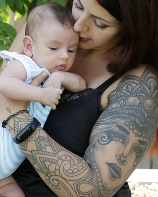 can a pregnant person get a tattoo