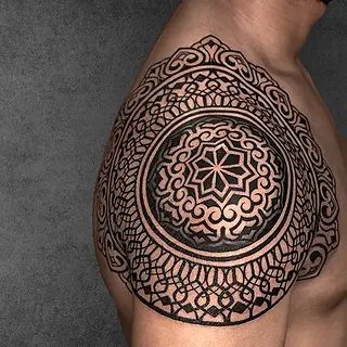 tattoo artist devendar palav at aliens tattoo