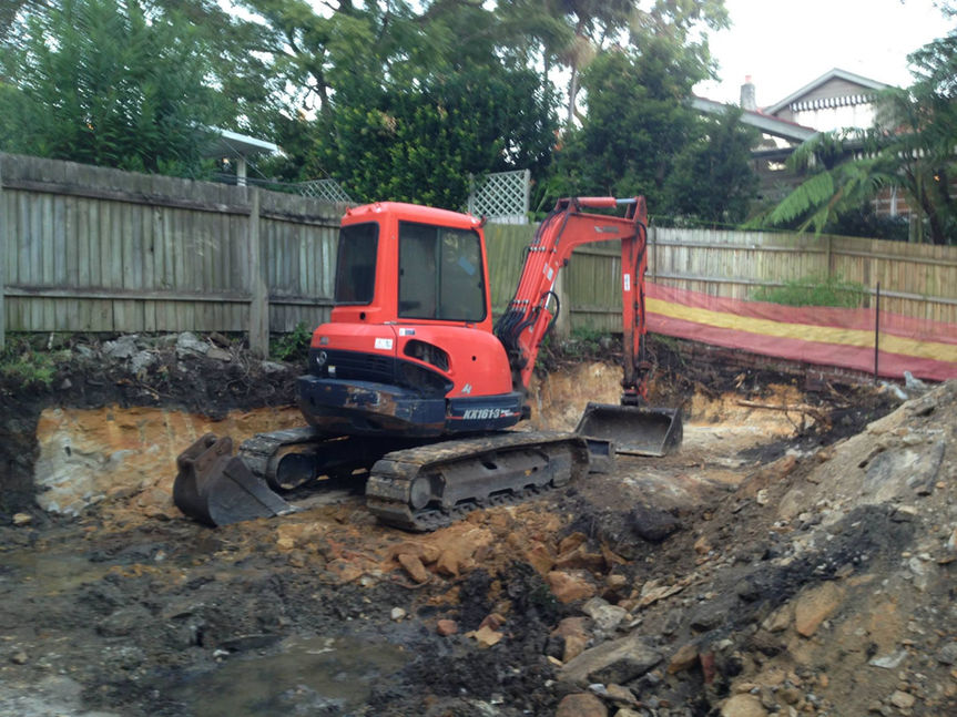 Kubota Digging Pool2.jpg